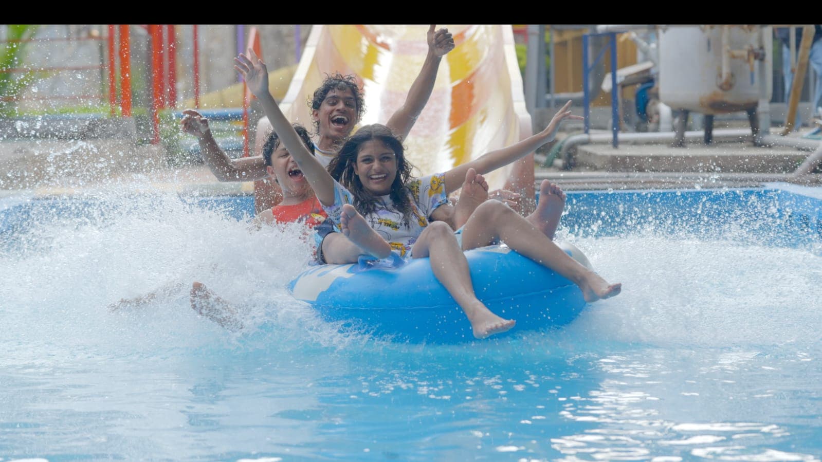 Splash raft water ride at Flora Fantasia Valancheri